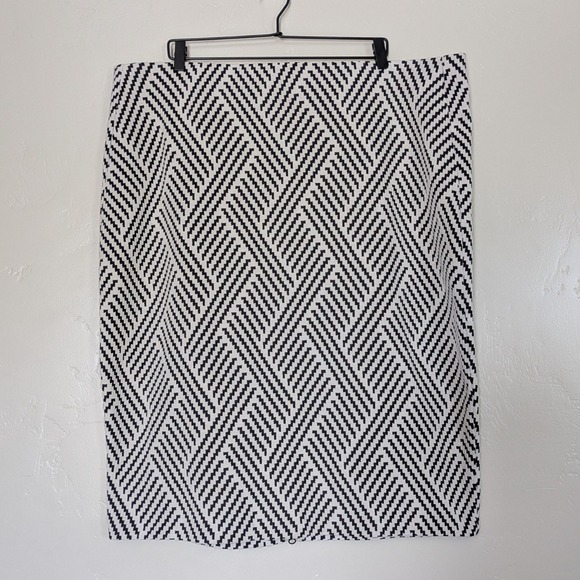 Lane Bryant Pencil Skirt Women Size 24 Woven Knit‎ Geometric  Patterned Zipper - Picture 1 of 11